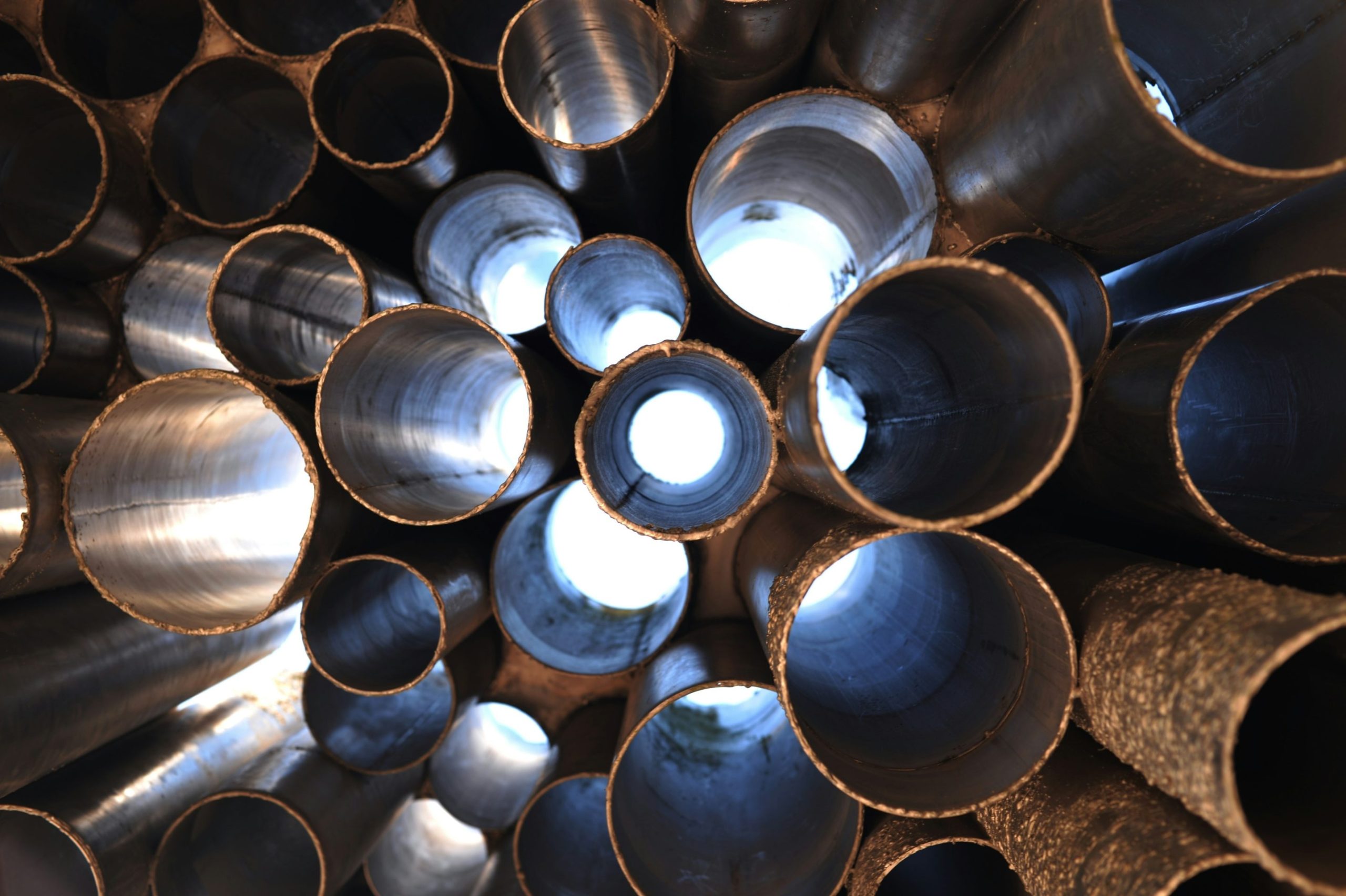 Finding a Reliable Steel Pipe Distributor: What to Look For
